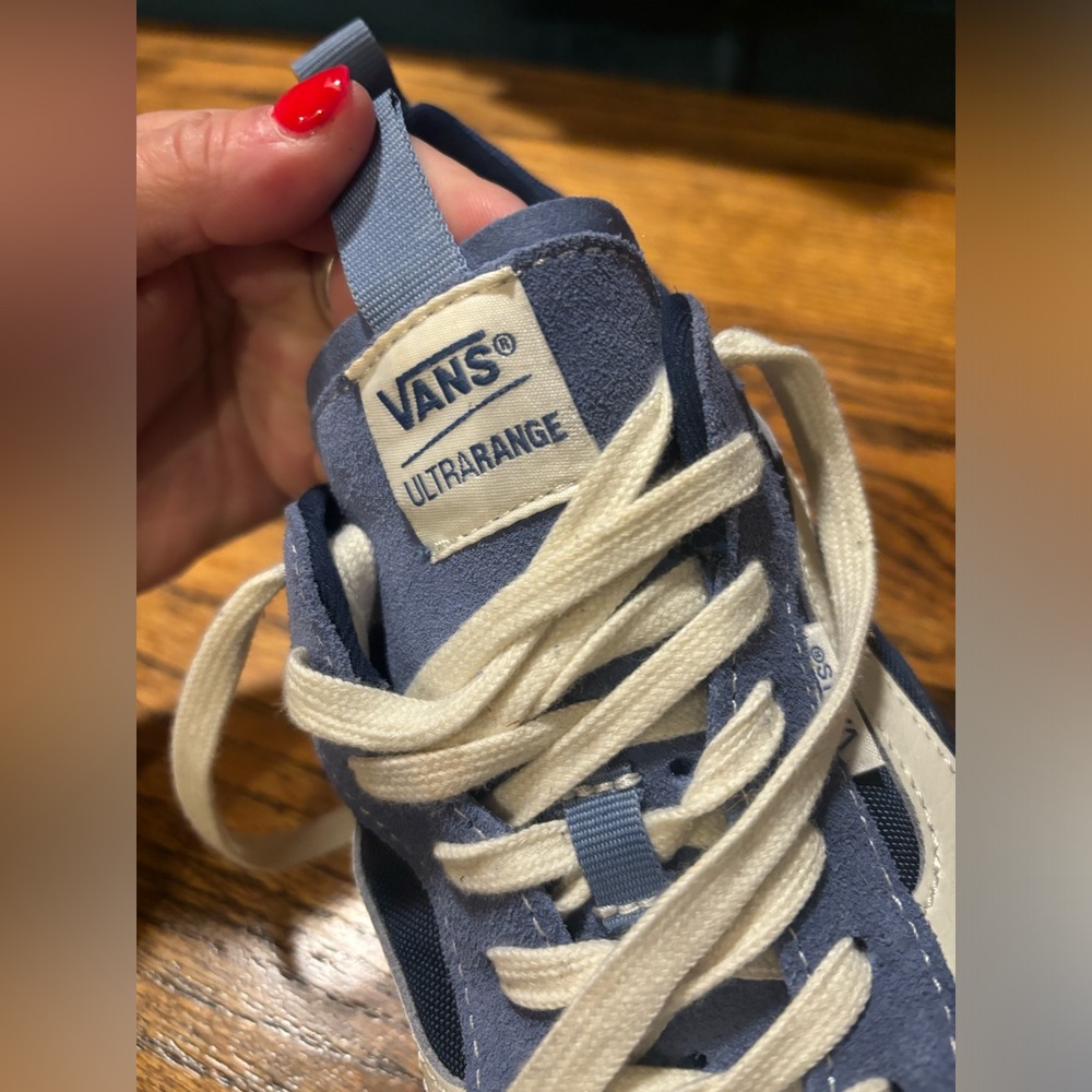 VANS. 10.5 - Brand new. Men’s EXP Ultra Cush / Ultra Range - Navy Blue